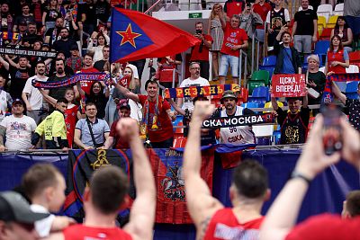 Болельщики ЦСКА (фото: Т. Макеева, cskabasket.com)