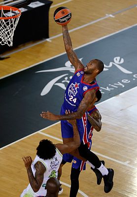 Амат М'Бай (фото: М. Сербин, cskabasket.com)