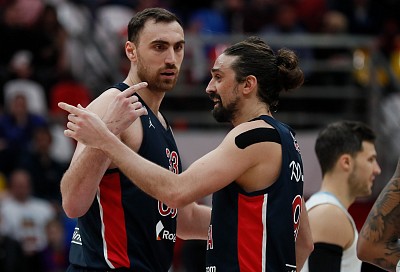 Nikola Milutinov and Alexey Shved (photo: M. Serbin, cskabasket.com)