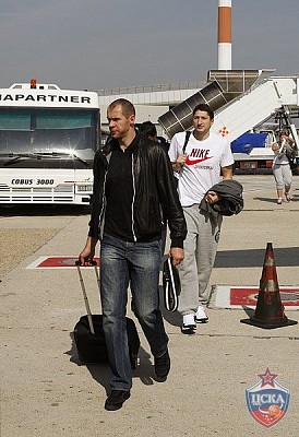 Ramunas Siskauskas and Nikita Kurbanov (photo M. Serbin, cskabasket.com)