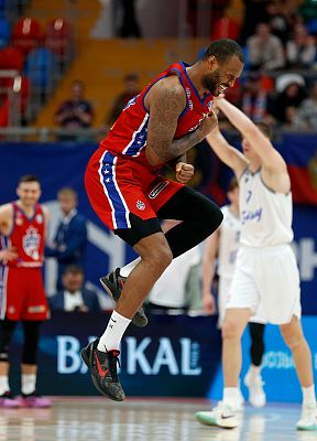 Амат М'Бай (фото: М. Сербин, cskabasket.com)