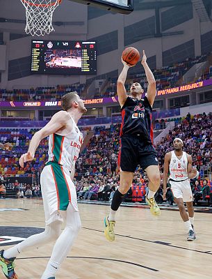 Лука Митрович (фото: Т. Макеева, cskabasket.com)