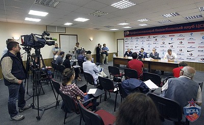 Пресс-конференция (фото: М. Сербин, cskabasket.com)