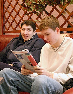 Kurbanov and Zavoruev (photo cskabasket.com)