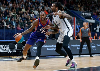 Амат М'Бай (фото: М. Сербин, cskabasket.com)