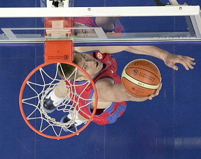 Alexey Savrasenko 8 points + 11 rebounds (photo T. Makeeva)