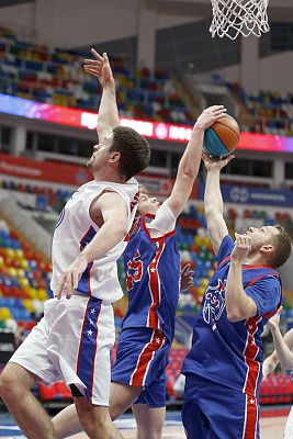 (фото: cskabasket.com)
