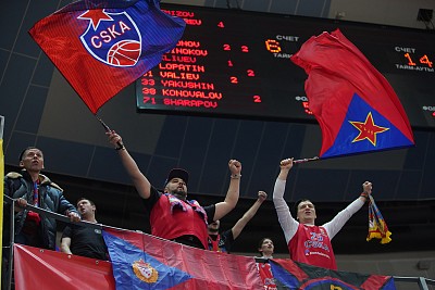 Болельщики ЦСКА (фото: Т. Макеева, cskabasket.com)