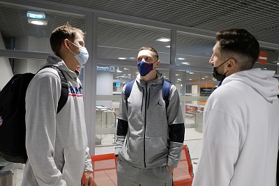Vladimir Ivlev, Semen Antonov and Nikita Kurbanov (photo: M. Serbin, cskabasket.com)