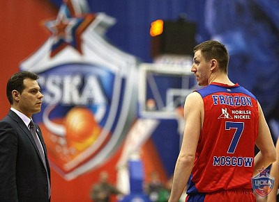 Dimitris Itoudis and Vitaly Fridzon (photo: M. Serbin, cskabasket.com)