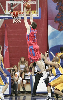 Nikita Kurbanov 10 points + 9 rebounds (photo Y. Kuzmin)