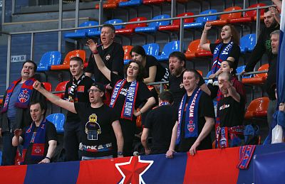 Болельщики ЦСКА (фото: М. Сербин, cskabasket.com)
