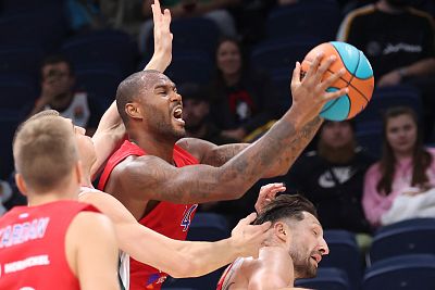 Амат М'Бай (фото: Т. Макеева, cskabasket.com)