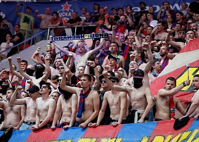 Болельщики ЦСКА (фото: М. Сербин, cskabasket.com)