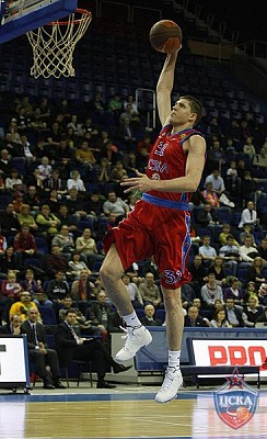 Viktor Khryapa  (photo M. Serbin, cskabasket.com)