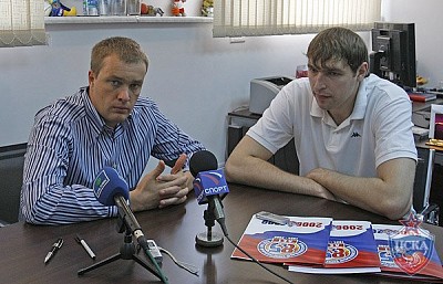 Andrey Vatoutin and Dmitriy Sokolov(photo M. Serbin, cskabasket.com)