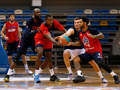 ЦСКА (фото: М. Сербин, cskabasket.com)