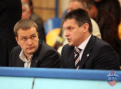 Andrey Vatutin and Eugeny Pashutin (photo M. Serbin, cskabasket.com)