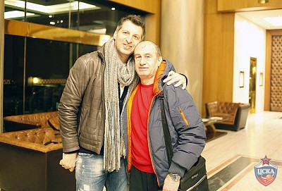 Theodoros Papaloukas and Asker Barcho (photo: M. Serbin, cskabasket.com)