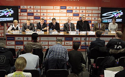 Press Conference (photo T. Makeeva)