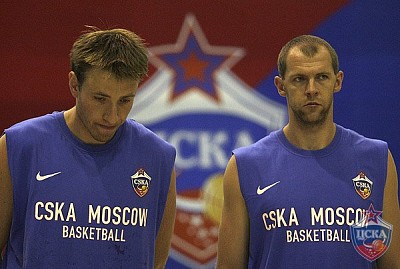 Matjaz Smodis and Ramunas Siskauskas (photo M. Serbin, cskabasket.com)