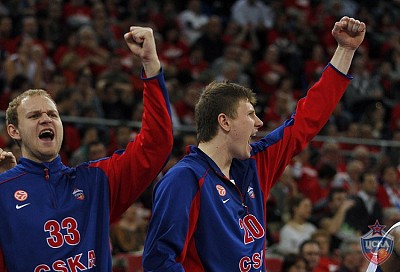 Anton Ponkrashov and Andrey Vorontsevich (photo M. Serbin, cskabasket.com)