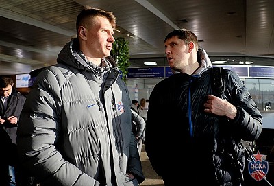 Andrey Vorontsevich and Victor Khryapa (photo: M. Serbin, cskabasket.com)