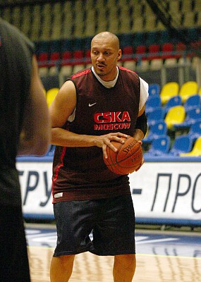 Виктор Александер (фото cskabasket.com)