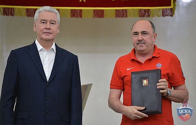 Сергей Собянин и Юрий Кожокарь  (фото В. Астапкович/Россия Сегодня)