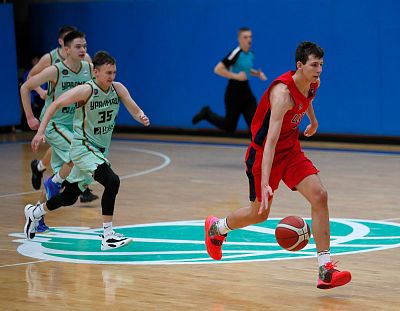 Дэниэл Санамян (фото: М. Сербин, cskabasket.com)