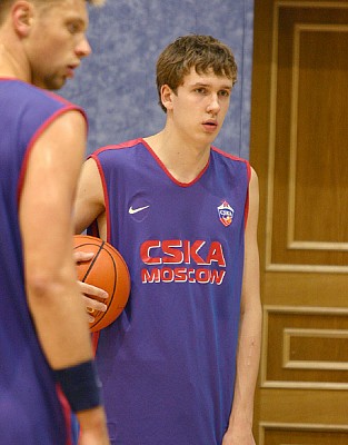 Василий Заворуев (фото cskabasket.com)