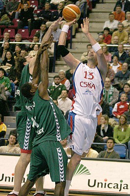 David Andersen 16 points + 10 rebounds (photo S. Makarov)