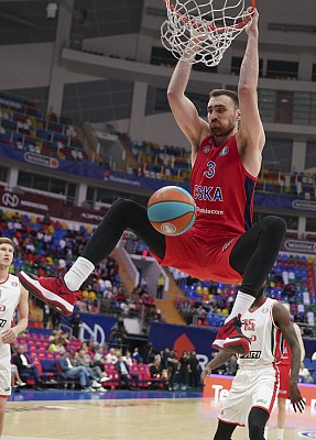 Никола Милутинов (фото: Т. Макеева, cskabasket.com)