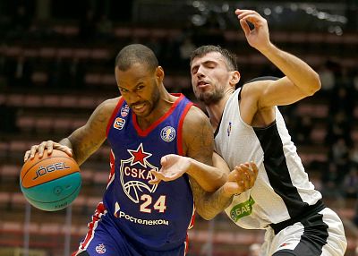 Амат М'Бай (фото: М. Сербин, cskabasket.com)