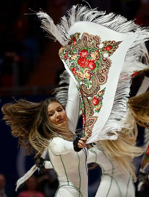 Группа поддержки ЦСКА (фото: М. Сербин, cskabasket.com)