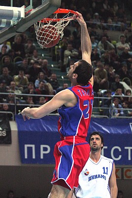 Драган Тарлач реализовал все свои 10 бросков в матче (фото М. Сербин)