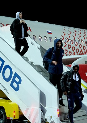 Artyom Komolov and Anton Astapkovich (photo: M. Serbin, cskabasket.com)