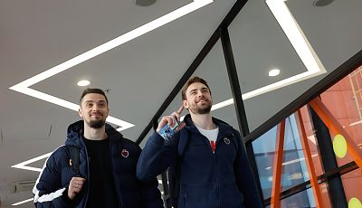  Антон Астапкович и  Александр Ганькевич (фото: Т. Макеева, cskabasket.com)