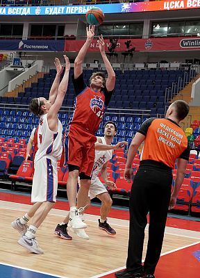 (фото: cskabasket.com)