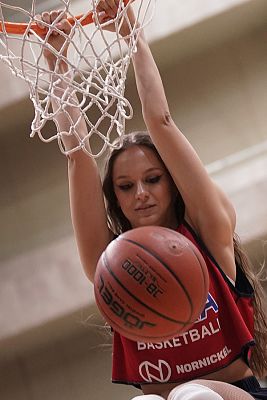 (фото: Т. Макеева, cskabasket.com)