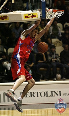 Artem Zabelin  (photo M. Serbin, cskabasket.com)
