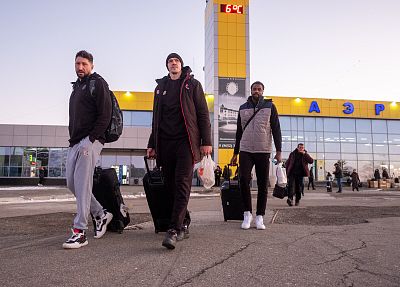Никита Курбанов, Семён Антонов и Ливио Жан-Шарль (фото: М. Сербин, cskabasket.com)