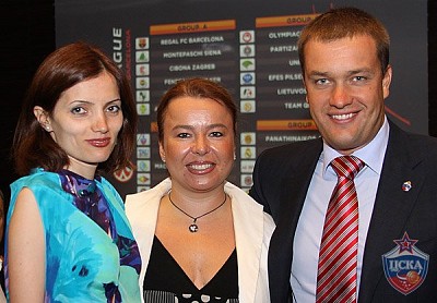 Наталья Кузнецова, Наталия Фураева и Андрей Ватутин (фото cskabasket.com)