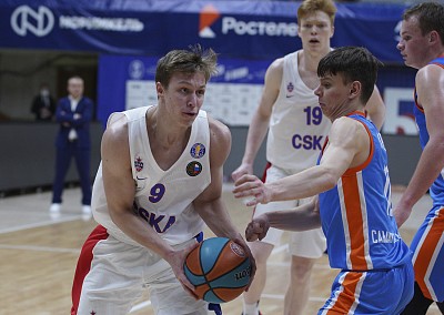 Ivan Makarov & Dmitriy Khalturin (photo: T. Makeeva, cskabasket.com)