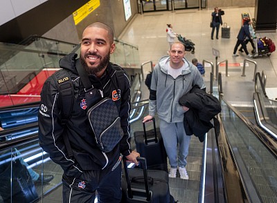 Даллас Мур и Деян Давидовац (фото: М. Сербин, cskabasket.com)