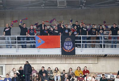 Болельщики ЦСКА (фото: М. Сербин, cskabasket.com)