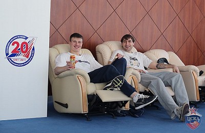 Andrey Vorontsevich and Dmitriy Sokolov (photo M. Serbin, cskabasket.com)