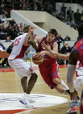 Viktor Khryapa (photo M. Serbin, cskabasket.com)