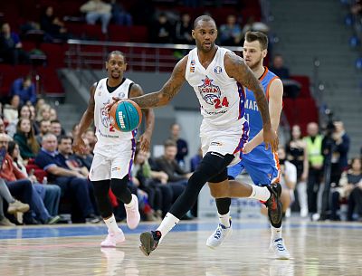 Амат М'Бай (фото: М. Сербин, cskabasket.com)