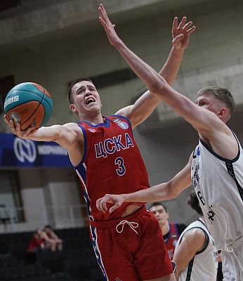  Максим Лагутин (фото: Т. Макеева, cskabasket.com)
